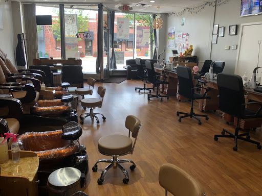 Clean waxing room in Farmington MI