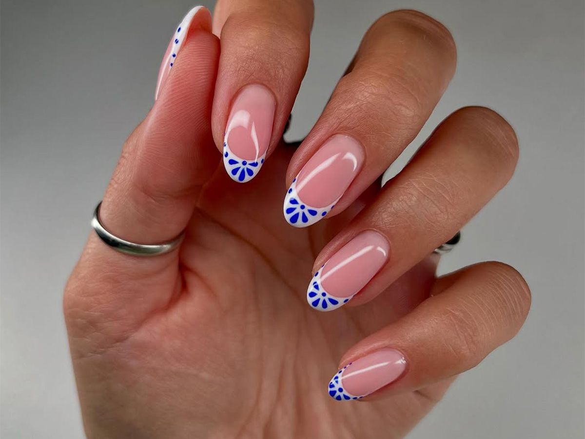 French Tip Nail Art